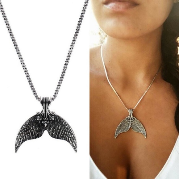 Jewelry - 💥Host pick💥 🧜🏼‍♀️ Mermaid tail necklace